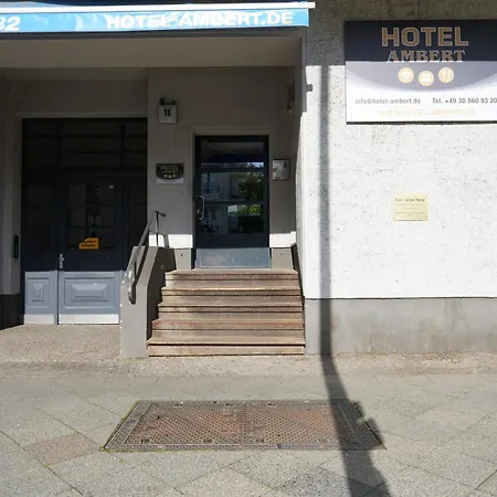 Ambert Hotel 3*