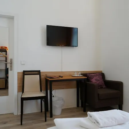 Hotel Ambert 3*
