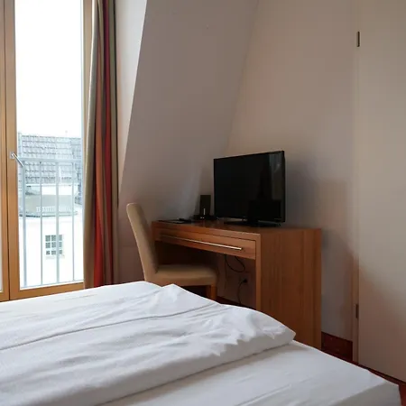 Hotel Ambert 3*